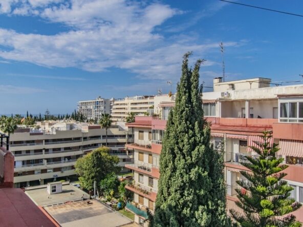 Ático de 2 dormitorios cerca de la playa en Marbella 2 Bedroom penthouse close to the beach in Marbella Penthouse cu 2 dormitoare aproape de plajă în Marbella Penthouse de 2 chambres près de la plage à Marbella