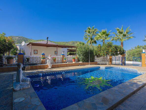 Casă în Monda cu 3 dormitoare