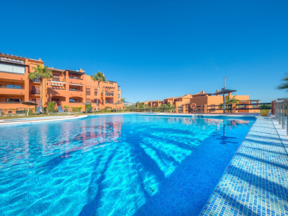 Ático-dúplex de 3 dormitorios en Benahavis, Malaga 3 Bedrooms duplex-penthouse in Benahavis, Malaga Penthouse 3 dormitoare în Benahavis, Malaga Penthouse en duplex de 3 chambres à Benahavis, Malaga