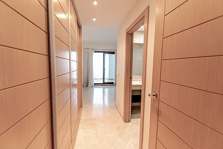 Agradable piso de 2 dormitorios en Estepona Amazing 2-bedroom apartment in Estepona Apartament inedit de 2 dormitoare în Estepona Sensationnel appartement de 2 chambres à Estepona