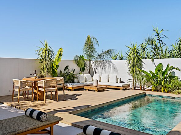 Increíble adosada con 3 dormitorios en Nueva Andalucia Amazing 3-bedroom townhouse in Nueva Andalucia Casă exclusivă cu 3 dormitoare în Nueva Andalucia Incroyable maison mitoyenne de 3 chambres à Nueva Andalucia