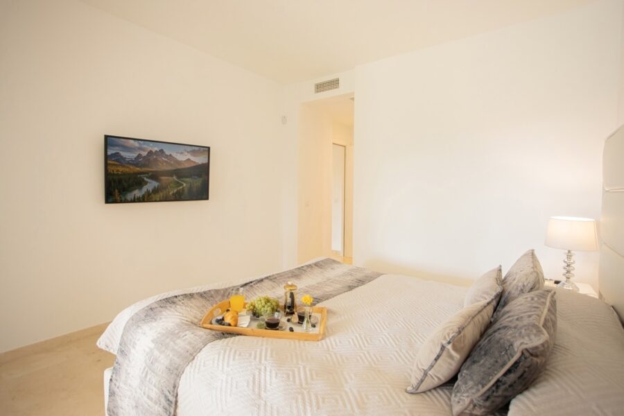 Bajo de 3 dormitorios en la Nueva Milla de Oro, Estepona 3 Bed Ground Floor in The New Golden Mile, Estepona