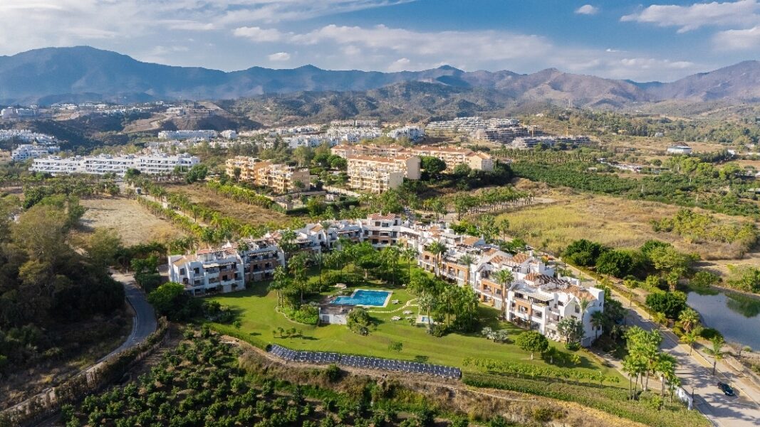 Bajo de 3 dormitorios en la Nueva Milla de Oro, Estepona 3 Bed Ground Floor in The New Golden Mile, Estepona