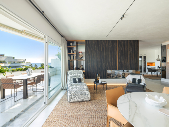 Magnific penthouse duplex cu 4 dormitoare și vedere la mare în Puerto Banús