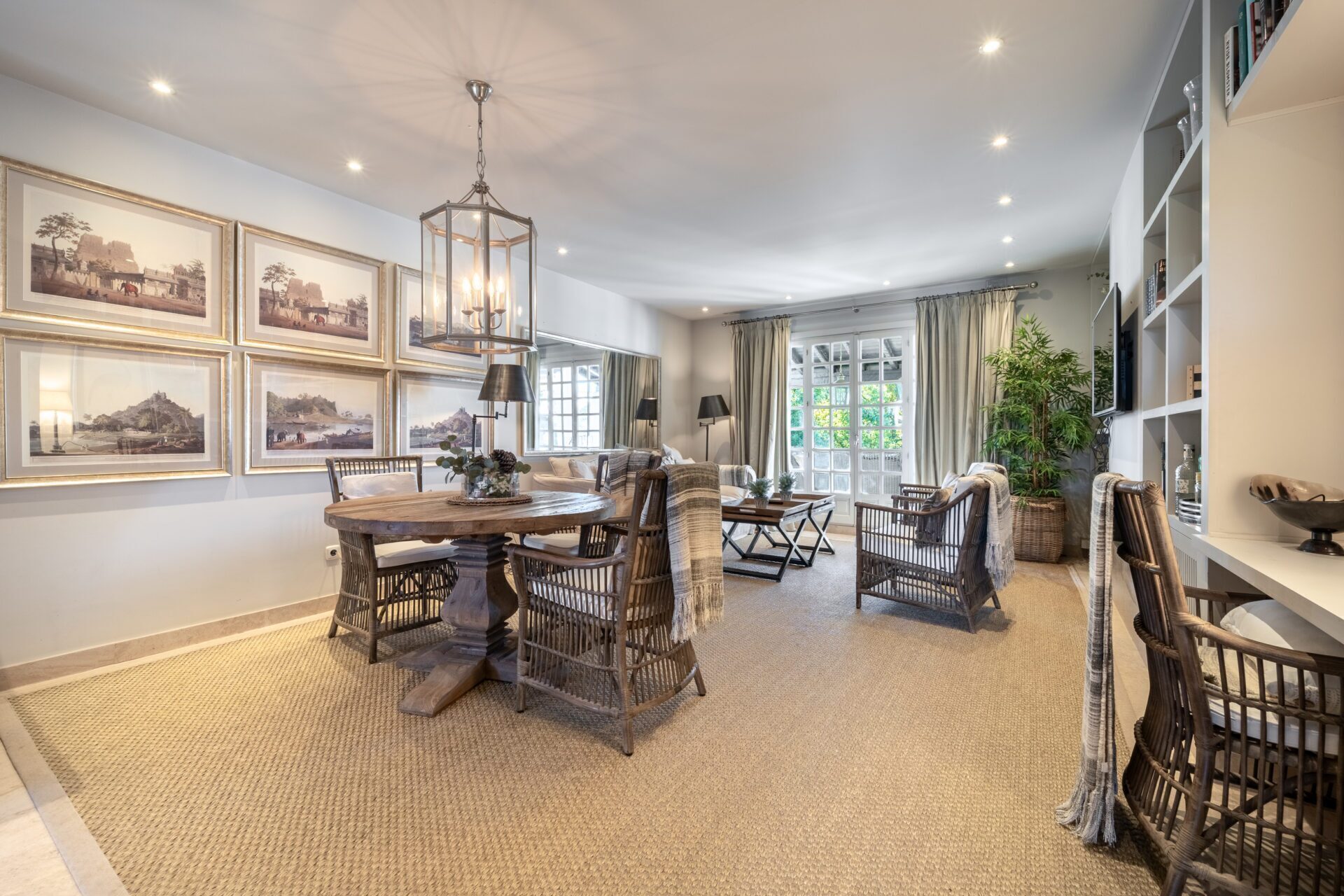 Penthouse Puente Romano Marbella cu 2 dormitoare