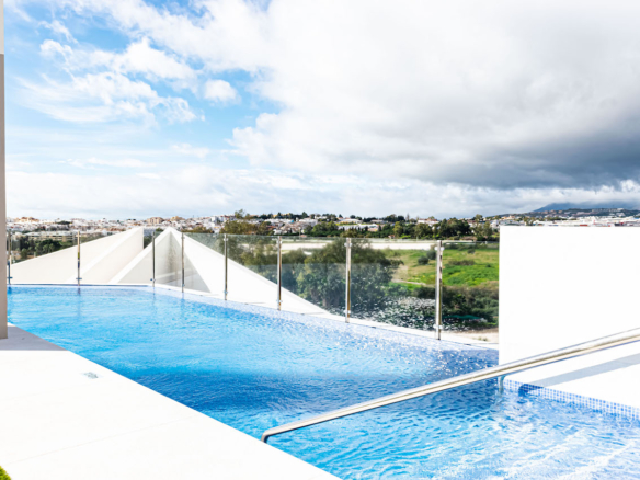 Apartament nou cu 3 dormitoare de închiriat în Nueva Andalucia